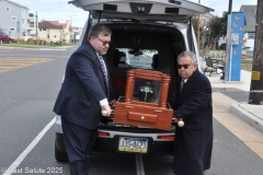 Last-Salute-military-funeral-guard-15