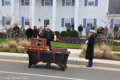 Last-Salute-military-funeral-guard-75