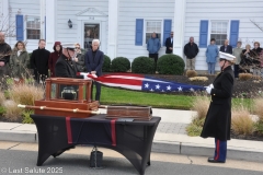 Last-Salute-military-funeral-guard-77