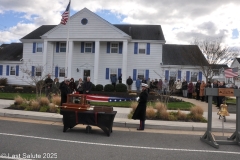 Last-Salute-military-funeral-guard-78