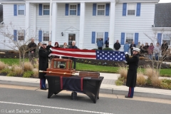 Last-Salute-military-funeral-guard-82