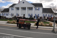 Last-Salute-military-funeral-guard-88