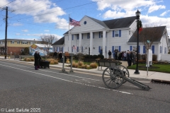 Last-Salute-military-funeral-guard-9