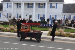 Last-Salute-military-funeral-guard-92