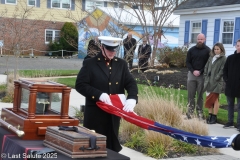 Last-Salute-military-funeral-guard-97