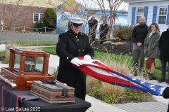 Last-Salute-military-funeral-guard-99