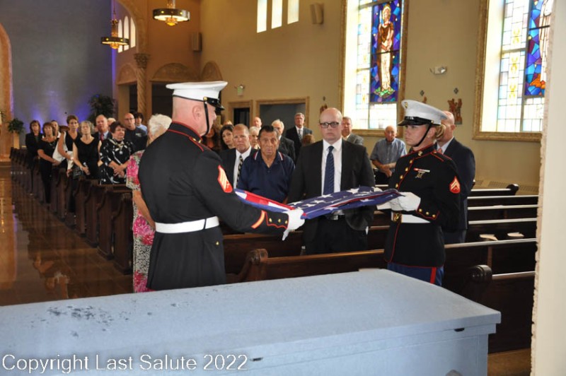 Last-Salute-military-funeral-honor-guard-0204