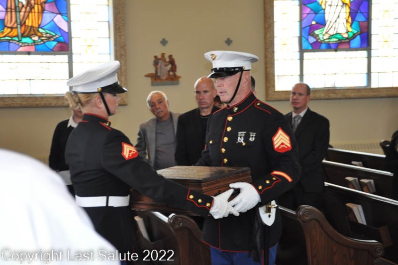 Last-Salute-military-funeral-honor-guard-0231