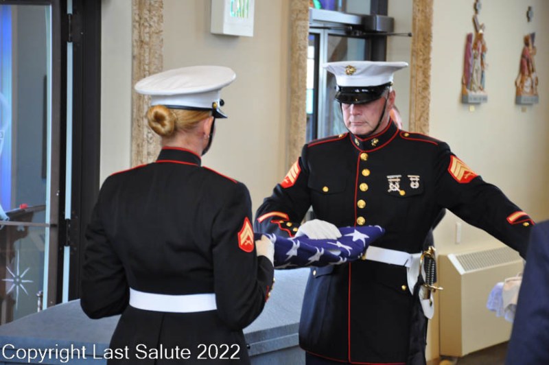 Last-Salute-military-funeral-honor-guard-0263