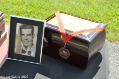 Last-Salute-military-funeral-guard-13