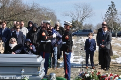 Last-Salute-military-funeral-guard-115