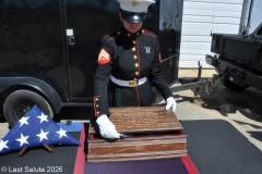 Last-Salute-military-funeral-guard-76