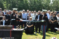Last-Salute-military-funeral-guard-123