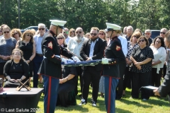 Last-Salute-military-funeral-guard-126