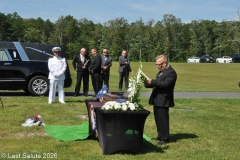 Last-Salute-military-funeral-guard-28