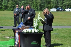 Last-Salute-military-funeral-guard-31