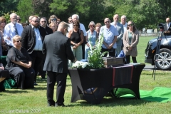 Last-Salute-military-funeral-guard-36