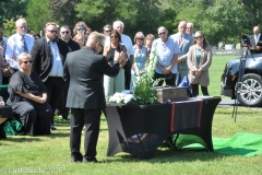 Last-Salute-military-funeral-guard-39