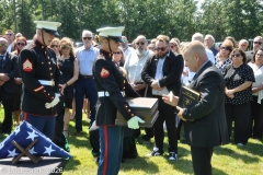 Last-Salute-military-funeral-guard-67