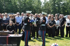 Last-Salute-military-funeral-guard-95