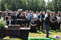 Last-Salute-military-funeral-guard-97