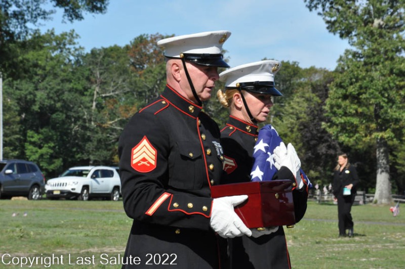 Last-Salute-military-funeral-honor-guard-0015