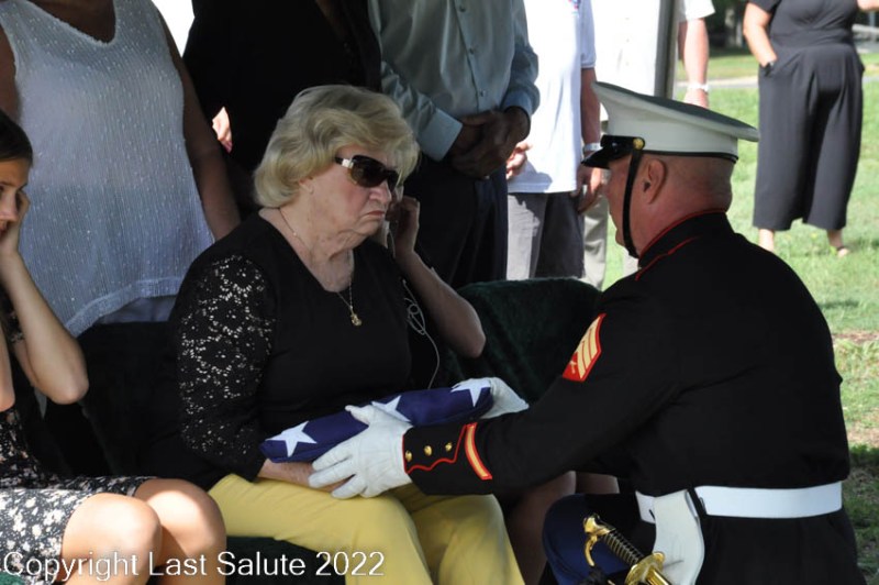 Last-Salute-military-funeral-honor-guard-0095