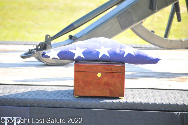 Last-Salute-military-funeral-honor-guard-7068