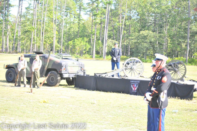 Last-Salute-military-funeral-honor-guard-7095