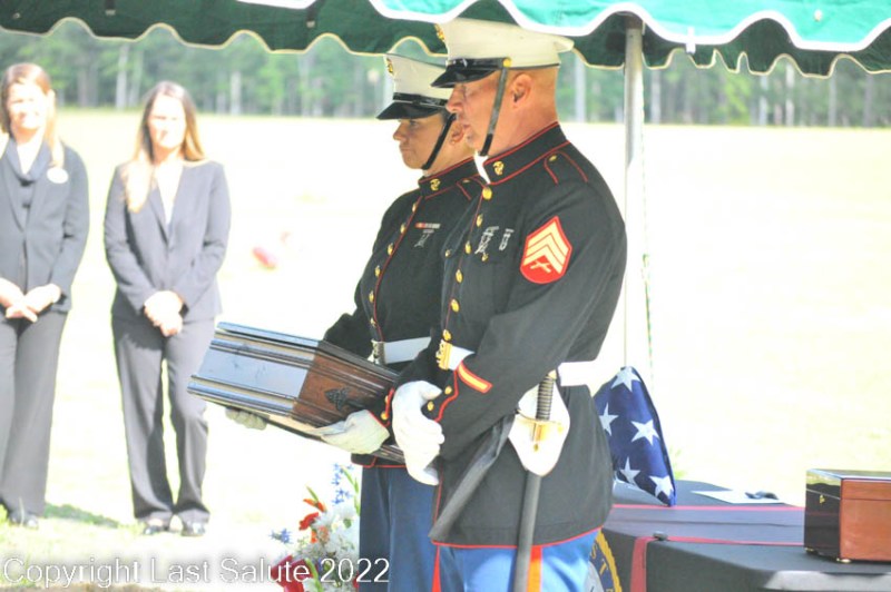 Last-Salute-military-funeral-honor-guard-7106