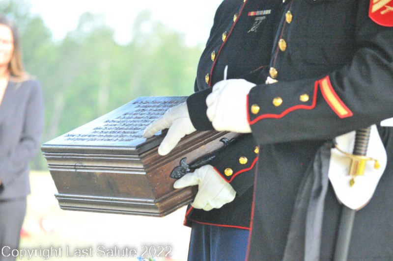 Last-Salute-military-funeral-honor-guard-7109