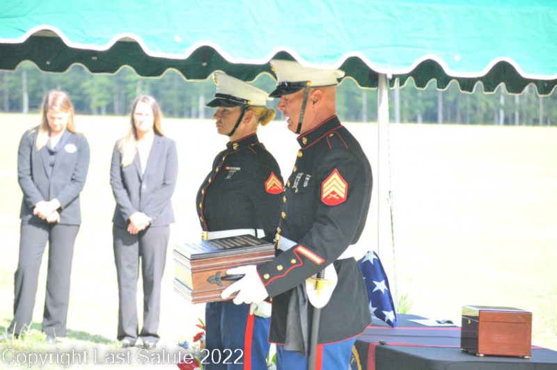 Last-Salute-military-funeral-honor-guard-7115