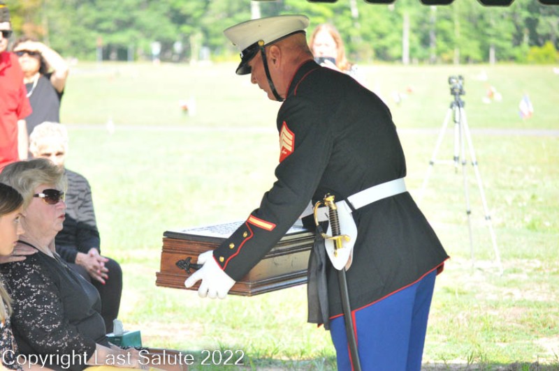 Last-Salute-military-funeral-honor-guard-7120