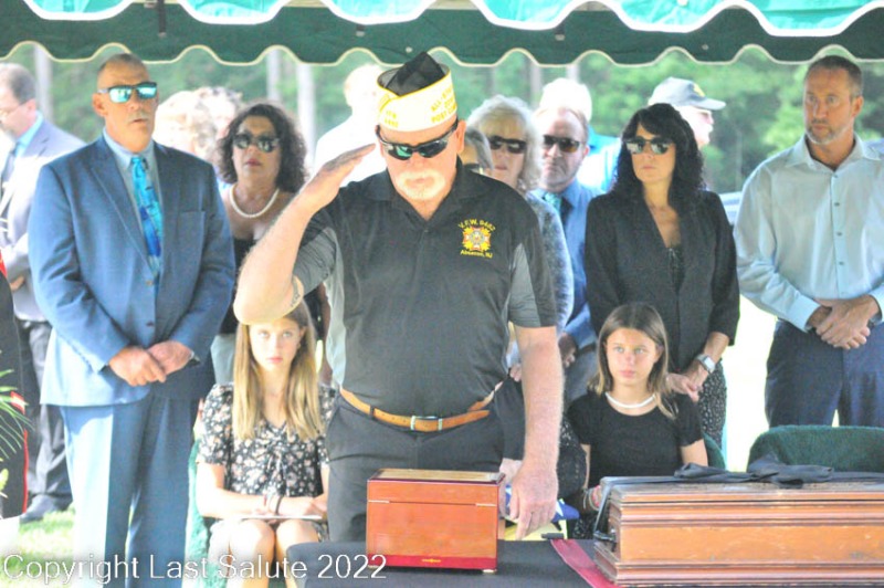 Last-Salute-military-funeral-honor-guard-7225