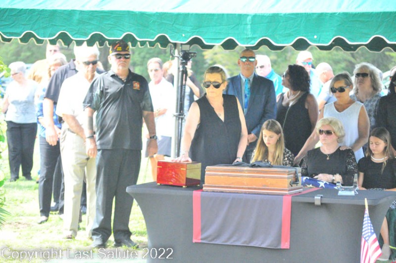 Last-Salute-military-funeral-honor-guard-7228
