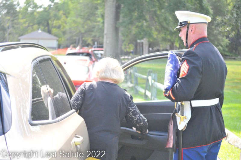 Last-Salute-military-funeral-honor-guard-7263