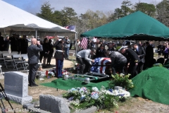 Last-Salute-military-funeral-guard-100