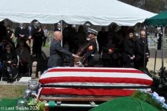 Last-Salute-military-funeral-guard-133