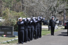 Last-Salute-military-funeral-guard-163