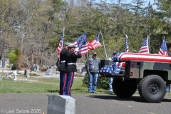 Last-Salute-military-funeral-guard-76