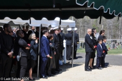 Last-Salute-military-funeral-guard-78