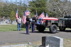 Last-Salute-military-funeral-guard-79