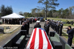 Last-Salute-military-funeral-guard-86