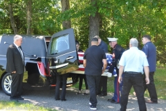 Last-Salute-military-funeral-guard-14
