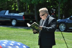 Last-Salute-military-funeral-guard-19