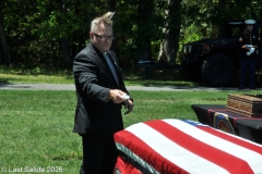 Last-Salute-military-funeral-guard-25