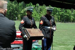 Last-Salute-military-funeral-guard-38