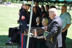 Last-Salute-military-funeral-guard-49