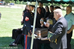 Last-Salute-military-funeral-guard-50