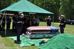 Last-Salute-military-funeral-guard-73
